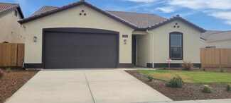 1135 E Seeger Ave, Visalia, CA 93292