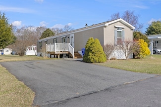 25 Thayer Dr, Taunton, MA 02780