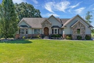 11068 Meadowview Dr, Goodrich, MI 48438