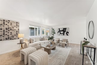 734 N 94th St Unit A3, Seattle, WA 98103