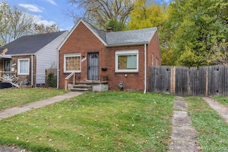 18461 Heyden St, Detroit, MI 48219
