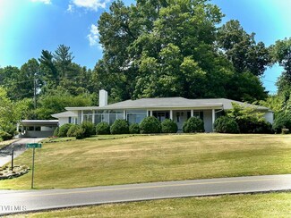 502 Valley Dr, Bristol, VA 24201