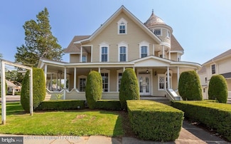 64 E Main St, Freehold, NJ 07728