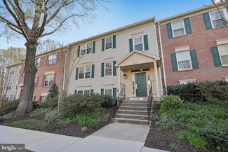 3805 Green Ridge Ct Unit 201, Fairfax, VA 22033