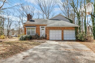 201 N Knightsbridge Rd, Cary, NC 27513