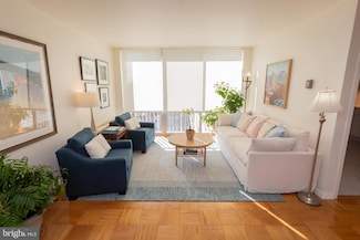 3001 Veazey Terrace NW Unit 1128, Washington, DC 20008