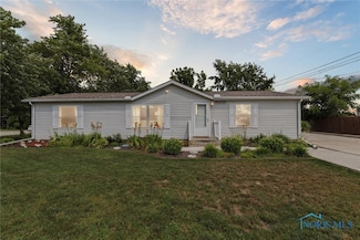 25528 Broad St, Perrysburg, OH 43551