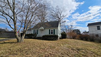 157 Garfield Rd, Bristol, CT 06010