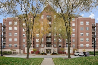 440 W Mahogany Ct Unit 203, Palatine, IL 60067