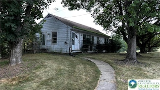 3741 Weidasville Rd, Schnecksville, PA 18078