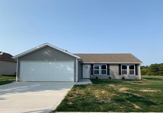 514 W 5th Ave, Garrett, IN 46738