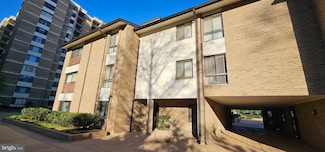 104 Monroe St, Rockville, MD 20850