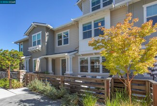 120 Wallace Cir, Moraga, CA 94556