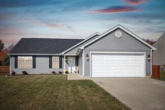 2386 Vista Lake Dr, Batavia, OH 45103