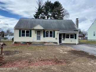 1018 Dudley Rd, Schenectady, NY 12303