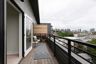287 Maverick St Unit PH508, Boston, MA 02128