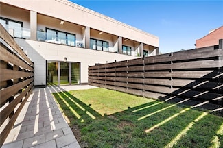 150 S 15th St, Pittsburgh, PA 15203