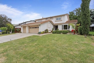 890 Greenwich Dr, Gilroy, CA 95020