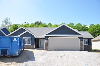 2011 Winesap Way, Kendallville, IN 46755