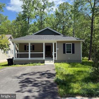 1901 Mckinney Blvd, Colonial Beach, VA 22443
