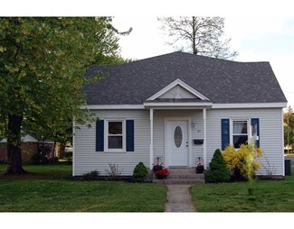 80 Worthington St, Chicopee, MA 01020