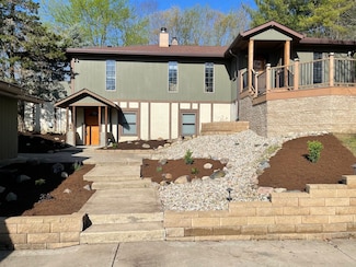34 S Bittner Rd, New Palestine, IN 46163