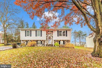 348 Buck Cash Dr, Westminster, MD 21158