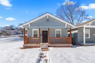 4144 Flora Ave, Kansas City, MO 64110