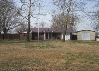 1307 SW 7th St, Stigler, OK 74462
