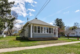 1732 McGraft St, Muskegon, MI 49441