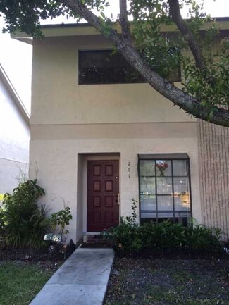 2700 S Oakland Forest Dr Unit 201, Oakland Park, FL 33309