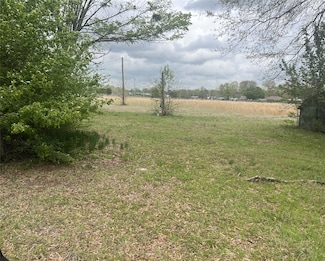 1004 Boston Ave, New Boston, TX 75570