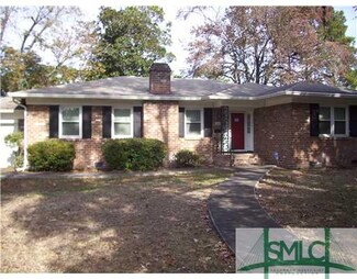 202 E 65th St, Savannah, GA 31405