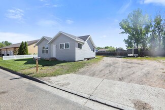 1904 7th Ave E, Williston, ND 58801