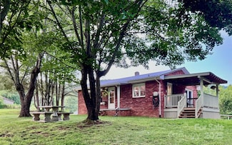 68 Roosevelt Ridge, Canton, NC 28716