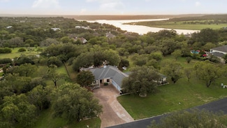 1237 Ridge Harbor Dr, Spicewood, TX 78669