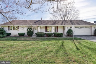 3936 N Rohrbaugh Rd, Seven Valleys, PA 17360