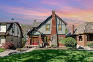 4311 Ridgeview Ave, Cincinnati, OH 45238