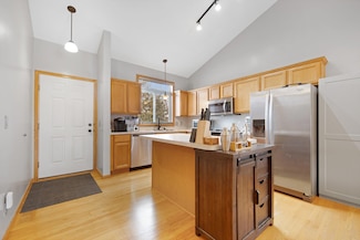 2230 Downing Ave, Shakopee, MN 55379