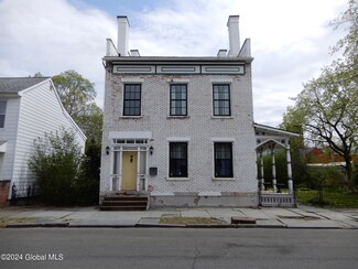 592 3rd Ave, Troy, NY 12182