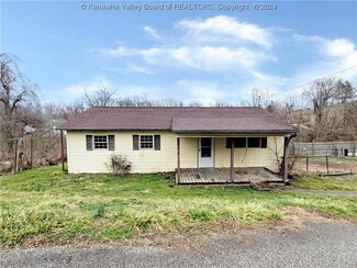 186 Grandview Gardens Rd, Kenova, WV 25530
