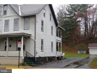 290 S Tulpehocken St, Pine Grove, PA 17963