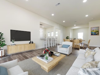 205 S Maple St, Dallas, NC 28034