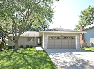 10504 N Cherry Dr, Kansas City, MO 64155
