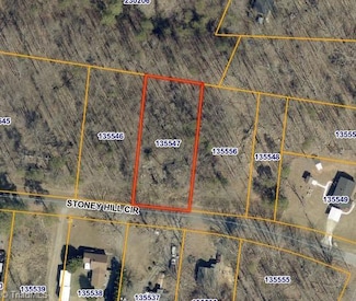 725 Stoney Hill Cir, Greensboro, NC 27406