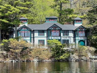 155 Pilothouse Rd, New London, NH 03257