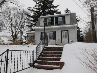 1522 W Lovell St, Kalamazoo, MI 49006