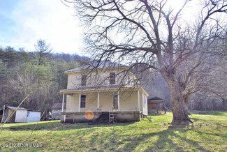 653 Elliot Creek Rd, Riner, VA 24149