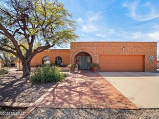 8042 S Camino Mirlo, Tucson, AZ 85747