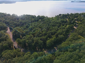 40 Lakeside Ridge Rd, Sawyer, OK 74743